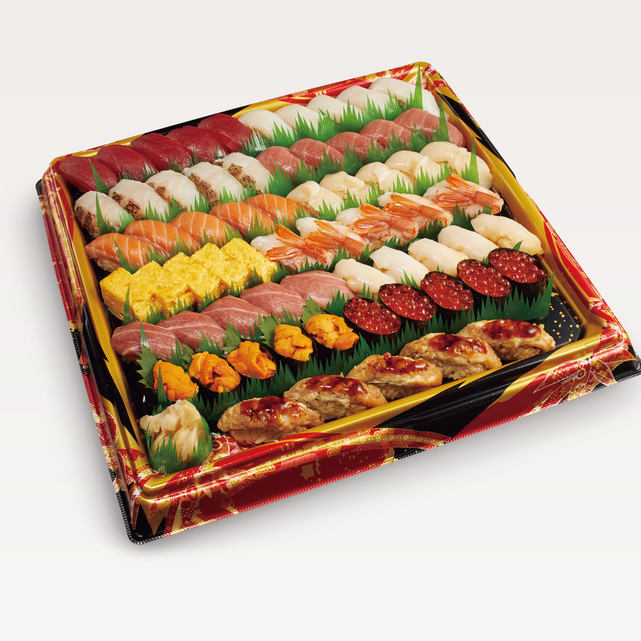 10_Pine-five-people-in-front-of